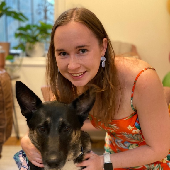 Meet your Posher, Abby - Picture 1 of 1